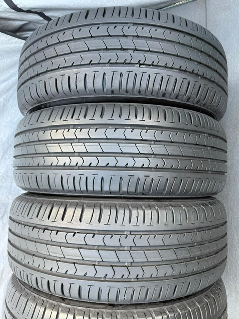 中古タイヤ4本セット205/55/16 BRIDGESTONE 非常に良い状態のタイヤ 中古タイヤ4本セット　205/55/16 BRIDGESTONE 非常に良い状態のタイヤ_画像4