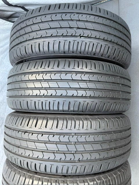 中古タイヤ4本セット205/55/16 BRIDGESTONE 非常に良い状態のタイヤ 中古タイヤ4本セット　205/55/16 BRIDGESTONE 非常に良い状態のタイヤ_画像5