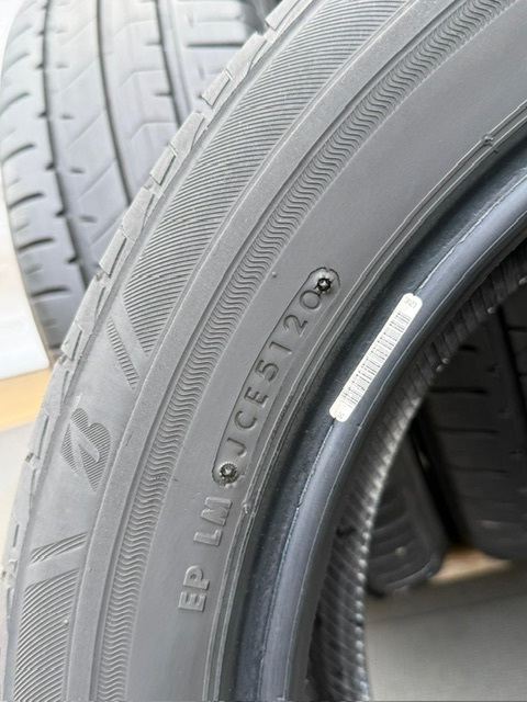 中古タイヤ4本セット 215/55/17 BRIDGESTONE 2021年製 中古タイヤ4本セット 215/55/17 BRIDGESTONE 2021年製_画像10