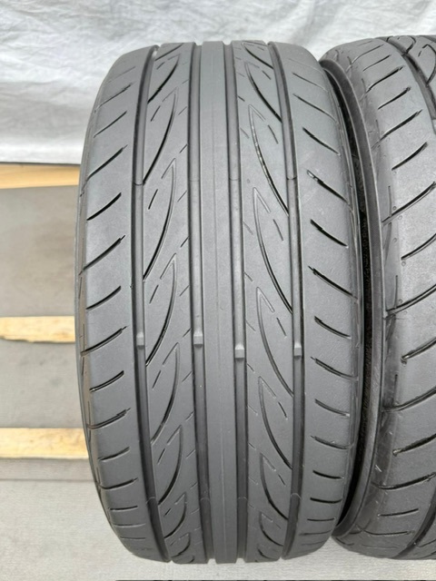 中古タイヤ2本セット 215/45/17 YOKOHAMA 非常に良い状態のタイヤ 2024年製 215/45/17 YOKOHAMA 非常に良い状態のタイヤ 2024年製_画像4