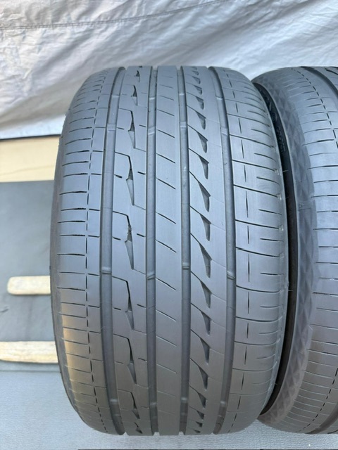 中古タイヤ2本セット 255/35/18 BRIDGESTONE REGNO 非常に良い状態のタイヤ 2023年製 BRIDGESTONE REGNO 非常に良い状態のタイヤ 2023年製_画像4
