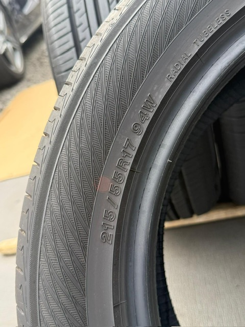 中古タイヤ4本セット 215/55/17 YOKOHAMA ADVAN ほぼ新品のタイヤ 2022年製 215/55/17 YOKOHAMA ADVAN ほぼ新品のタイヤ 2022年製_画像8