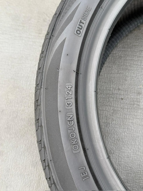 中古タイヤ1本セット 215/45/17 BRIDGESTONE REGNO 2024年製 非常に良い状態のタイヤ BRIDGESTONE REGNO 2024年製 非常に良い状態のタイヤ_画像6