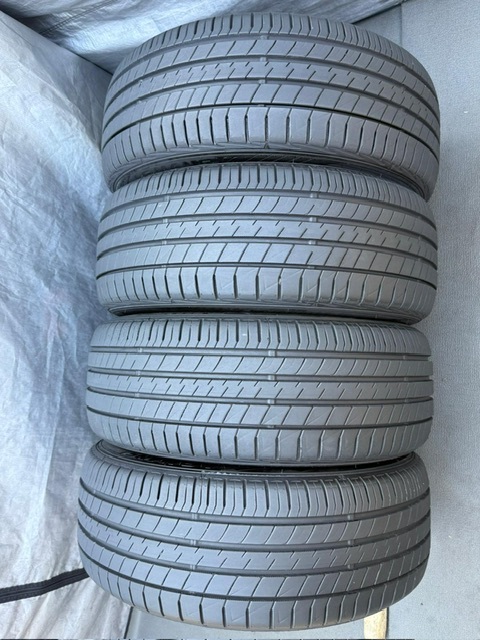 中古タイヤ4本セット 205/55/16 DUNLOP LE MANS 非常に良い状態のタイヤ 205/55/16 DUNLOP LE MANS 非常に良い状態のタイヤ_画像1