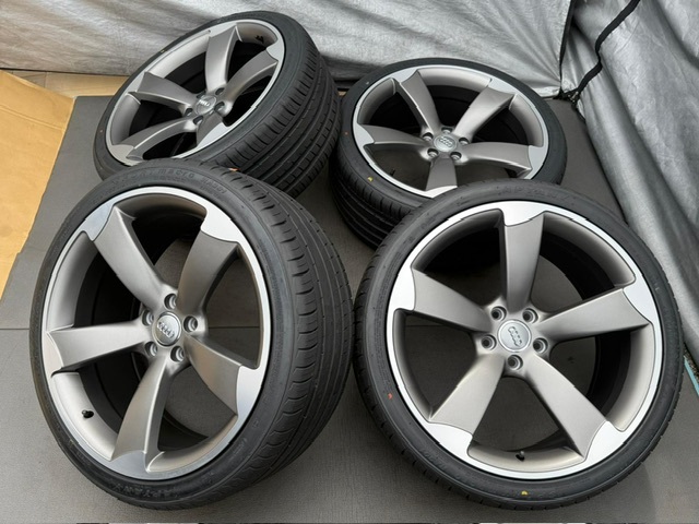 AUDI アウディ Q3 RS 20インチ 新ホイールと新タイヤ A4 A5 A6 A7 A8 Q5 RS4 RS6 S4 S6 TT 2025年モデル タイヤ 255/35/20 9J+35 PCD112_画像6