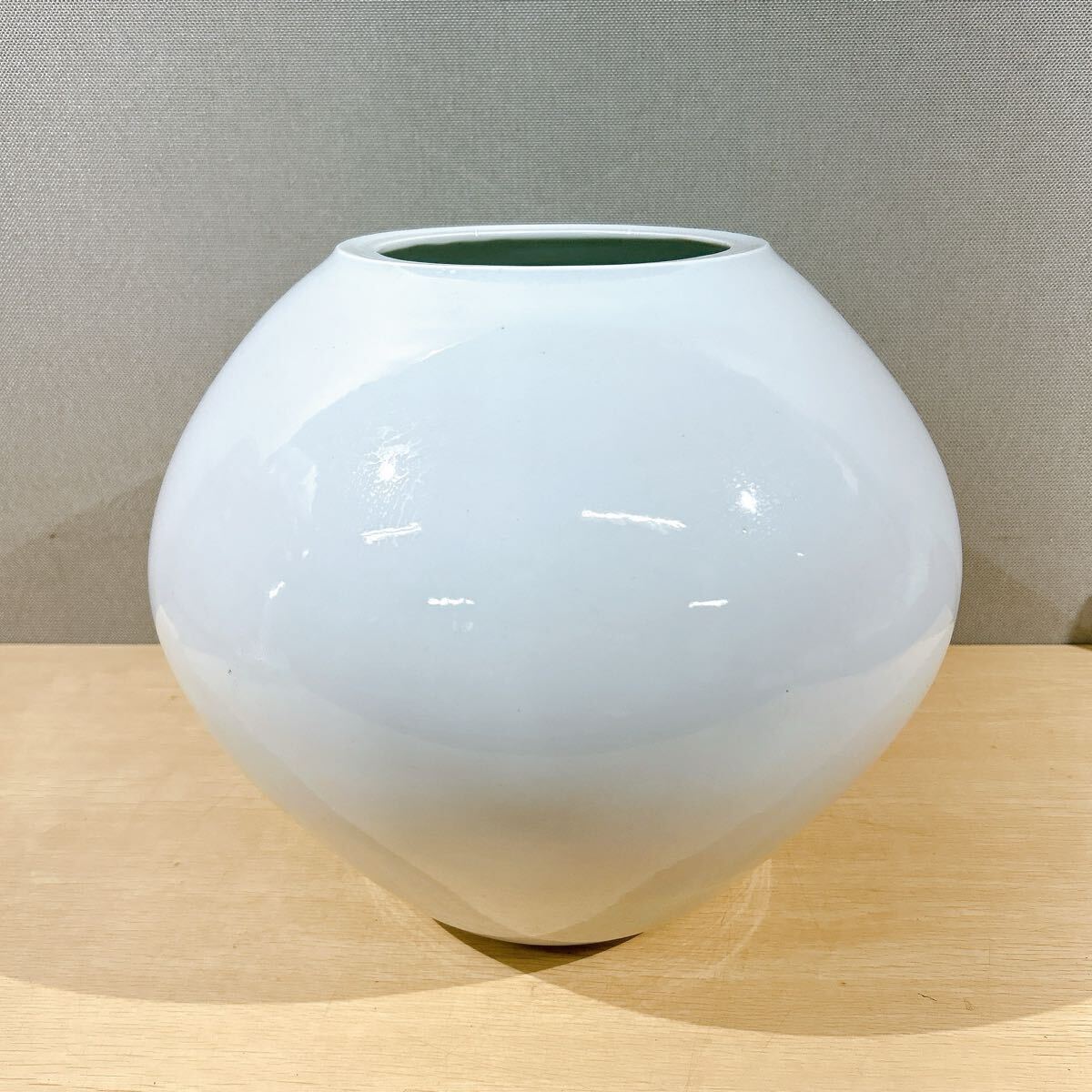 ★白磁 花瓶 大型花瓶 陶器 銘あり 口径14.5cm 高さ30cm_画像1
