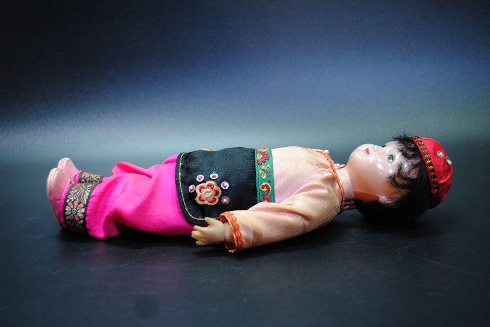 【売切り屋】中国人形 民族衣装 女の子 チャイナドール ソフビ セルロイド MADE IN CHAINA レトロ アンティーク_画像3