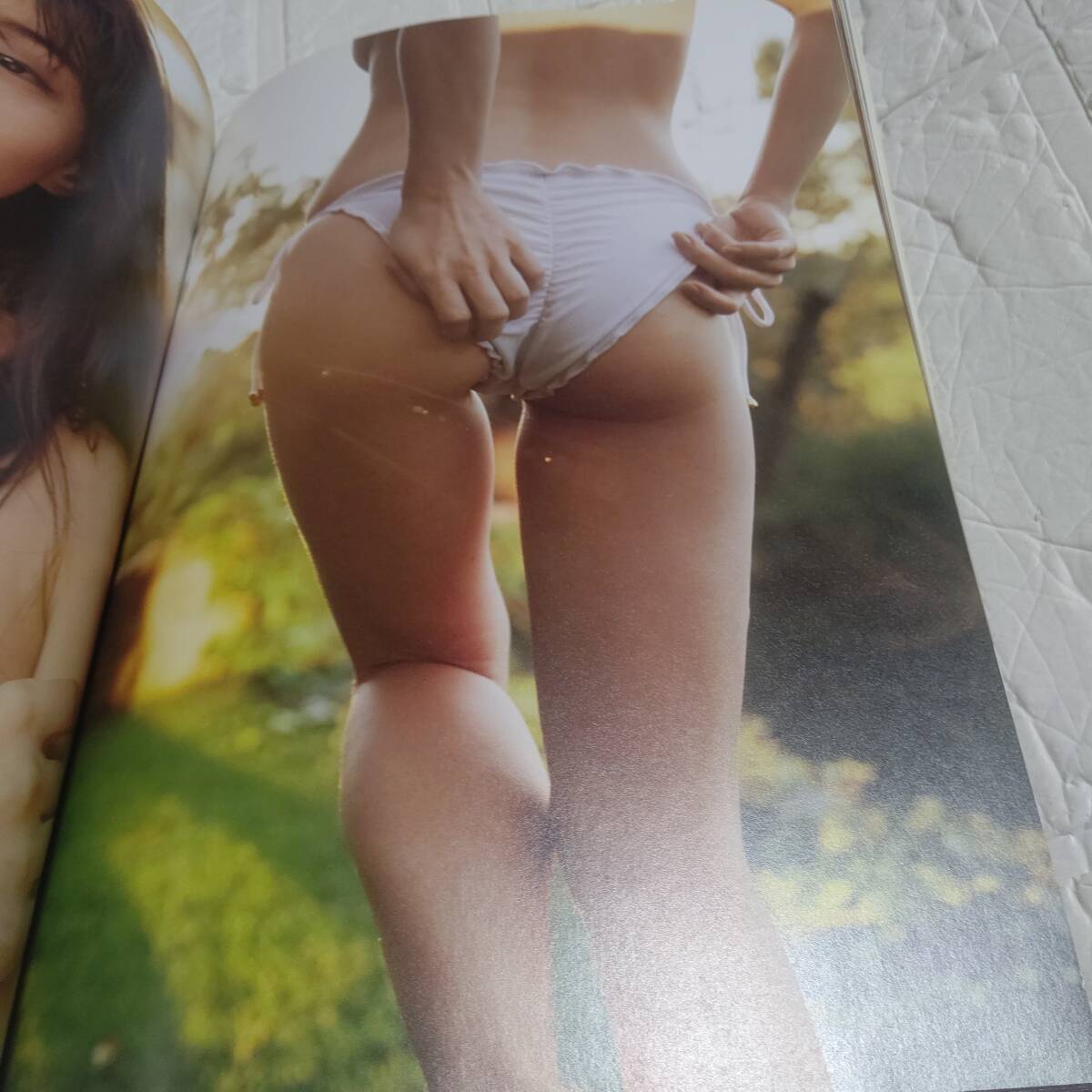 田中みな実 1st.写真集「Sincerely yours…」美尻 濡れ濡れ 女子アナ グラビア アイドル下着 水着 ビキニ _画像2