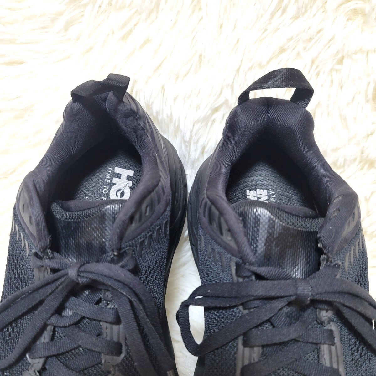 美品】ホカ オネオネ ボンダイ 6 厚底 スニーカー ローカット
