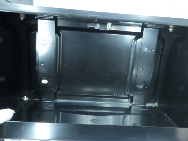 【B】 純正 工具箱 小物入れ サイドツールボックス 鍵付 U71T 日産 クリッパートラック U721T U61T U62T 三菱 ミニキャブトラック W37 白_画像7