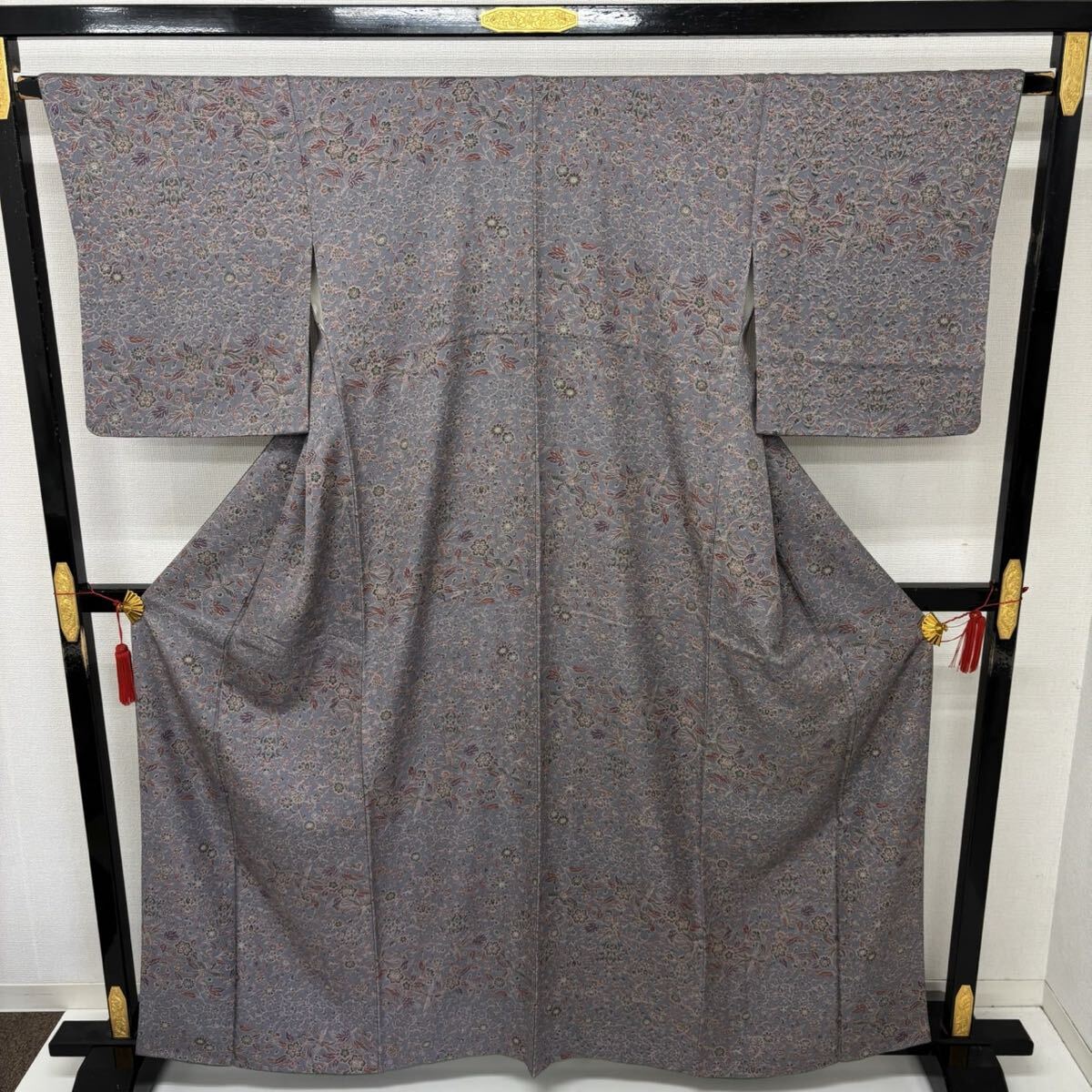 小紋 花唐草 縮緬 素敵な加工 正絹 着物 F-473_画像3