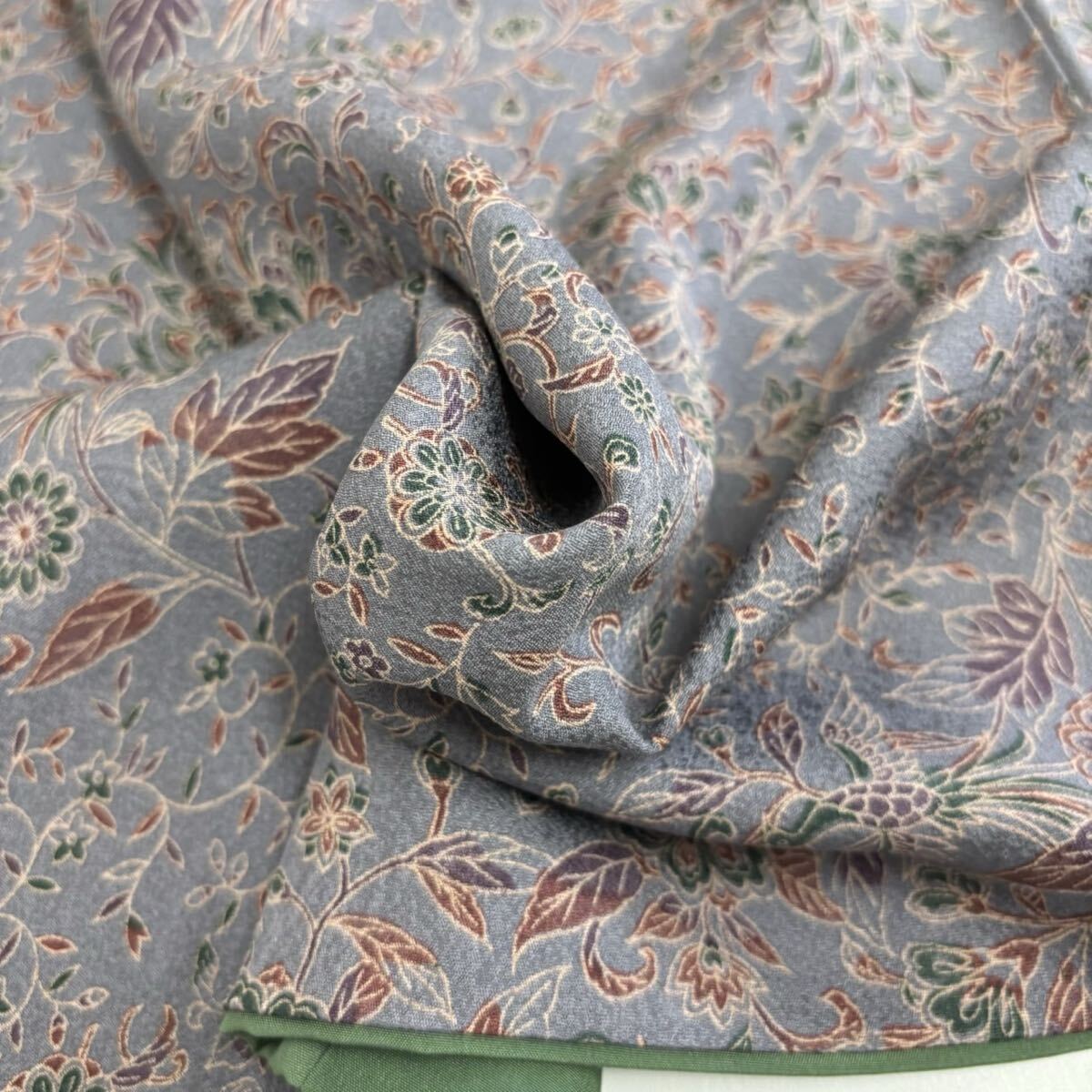 小紋 花唐草 縮緬 素敵な加工 正絹 着物 F-473_画像10