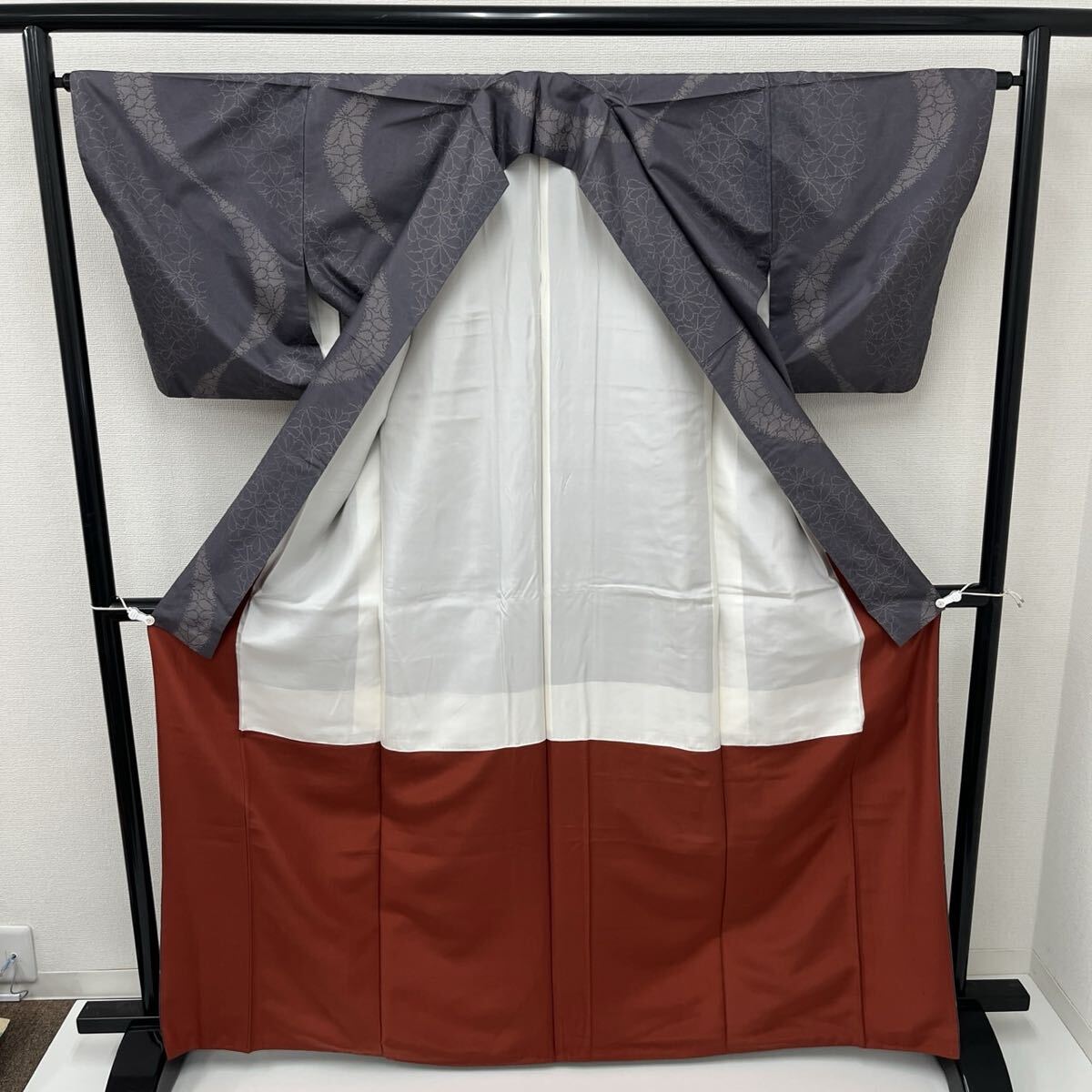 本場大島紬 美しい花の絣 上質な絣柄 正絹 着物 F-563の画像3