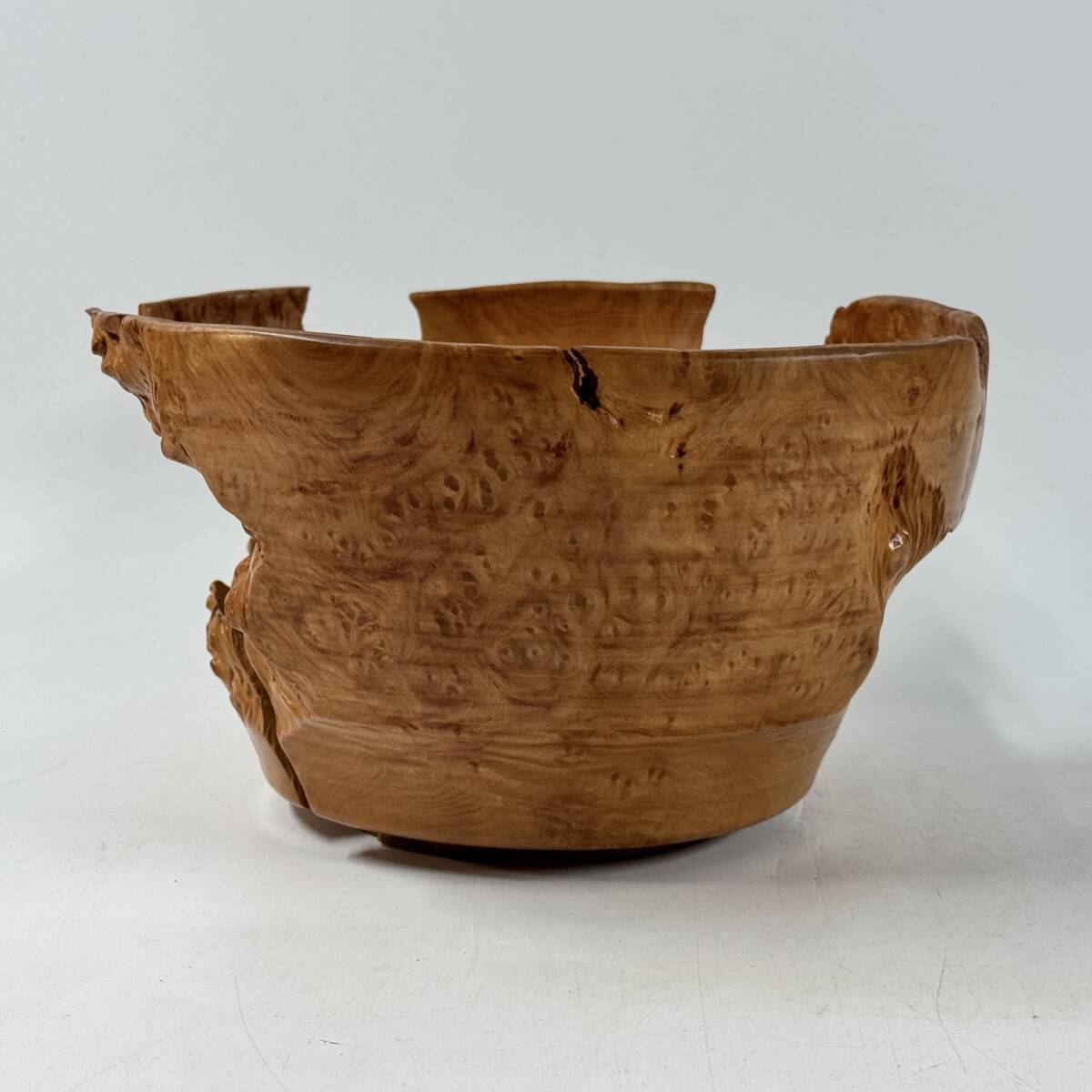 【20118Q】無銘 天然木 木工細工 オブジェクトブローチ 木肌を活かしたフリーボウル 鉢物プランツのカバーなどに 経年保管品 現状品_画像2
