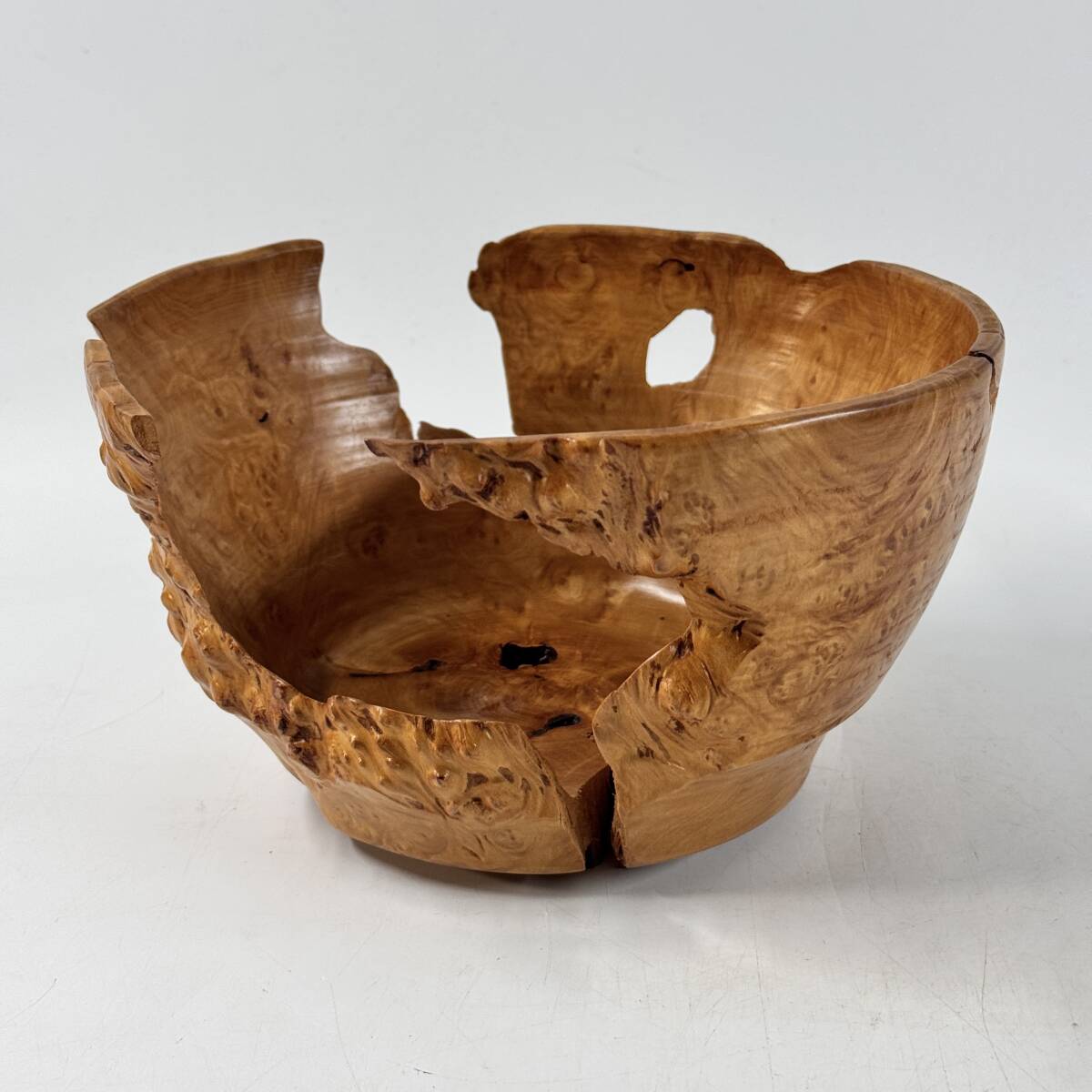 【20118Q】無銘 天然木 木工細工 オブジェクトブローチ 木肌を活かしたフリーボウル 鉢物プランツのカバーなどに 経年保管品 現状品_画像1