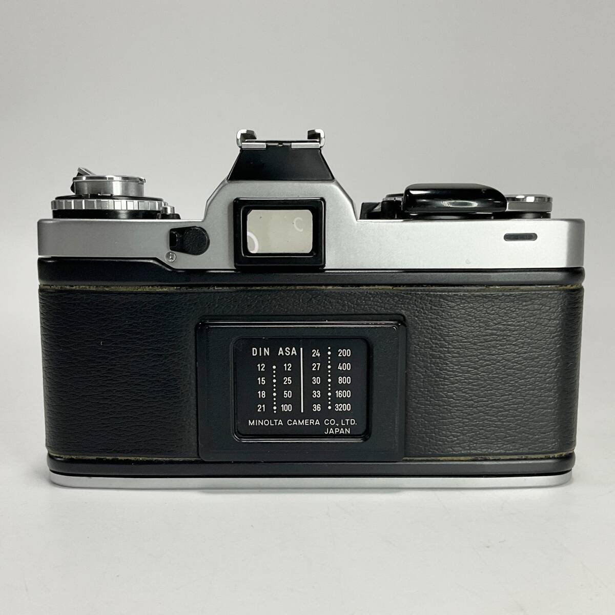 【64023T】動作品 MINOLTA XD ボディ本体のみ 通電シャッターOK ミノルタ フィルム一眼レフカメラ 現状品_画像4