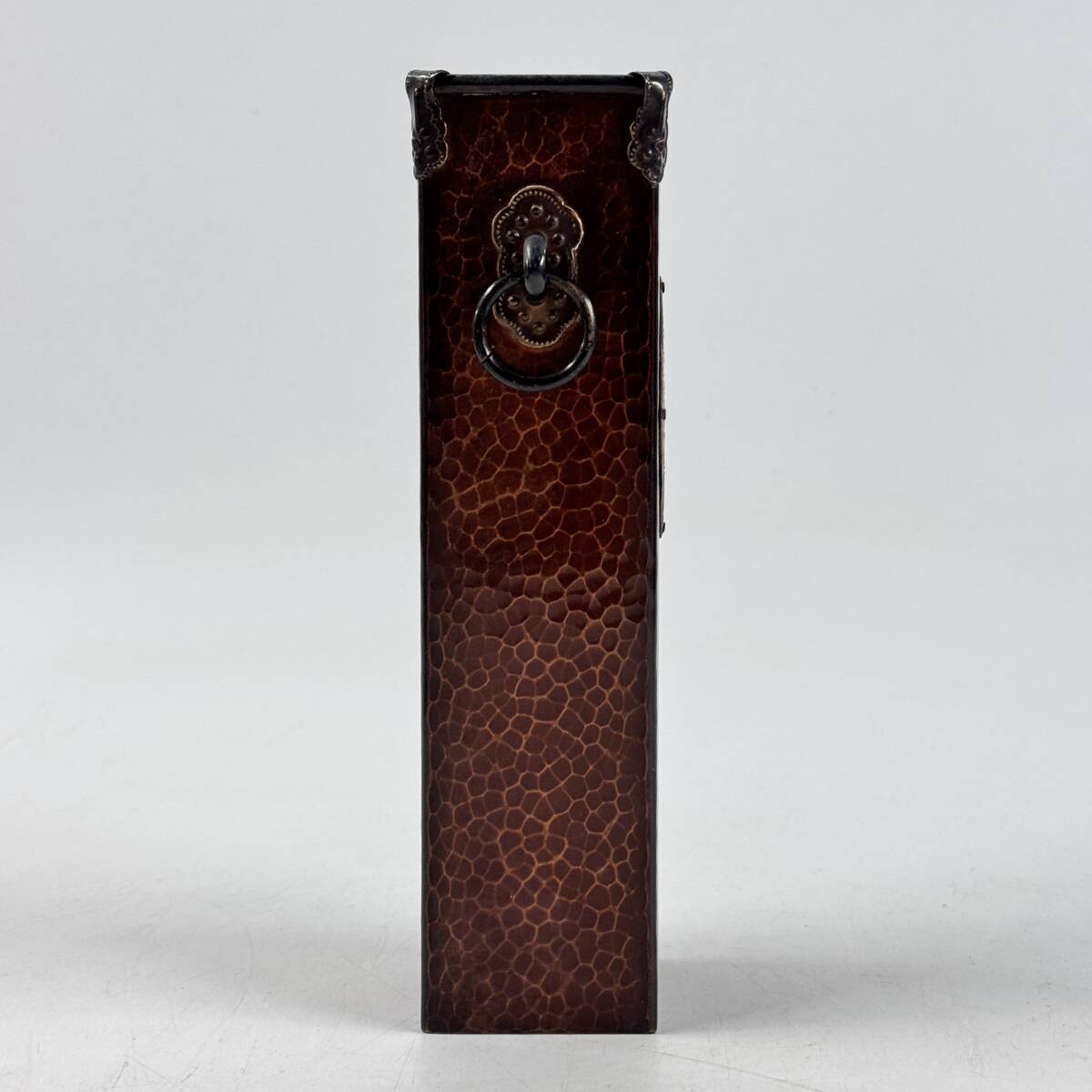 【64104Q】未使用 慶陵 伊藤久芳堂 銅蟲 一輪生 楓文 双耳環付 銅細工 共箱 花器 花瓶 花入 花生 華道具 茶道具 経年保管品 現状品_画像5