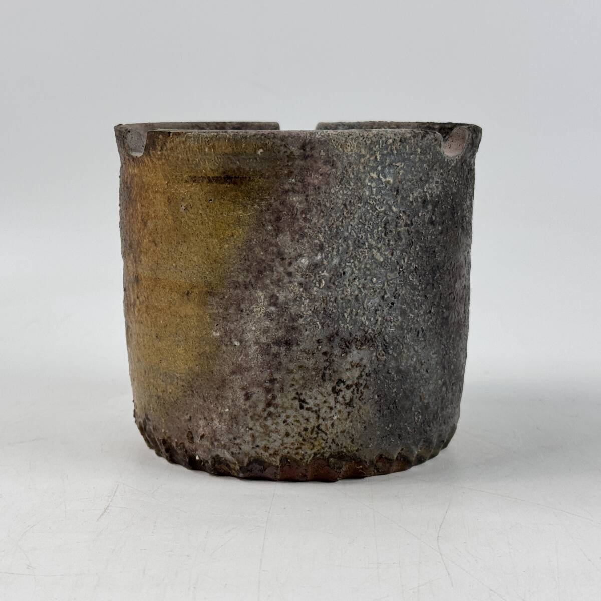 【20202Q】未使用 備前焼 岡本徹正造 てつ銘 銘印在 掻き銘 灰入れ 灰皿 アッシュトレイ 経年保管品 現状品_画像2