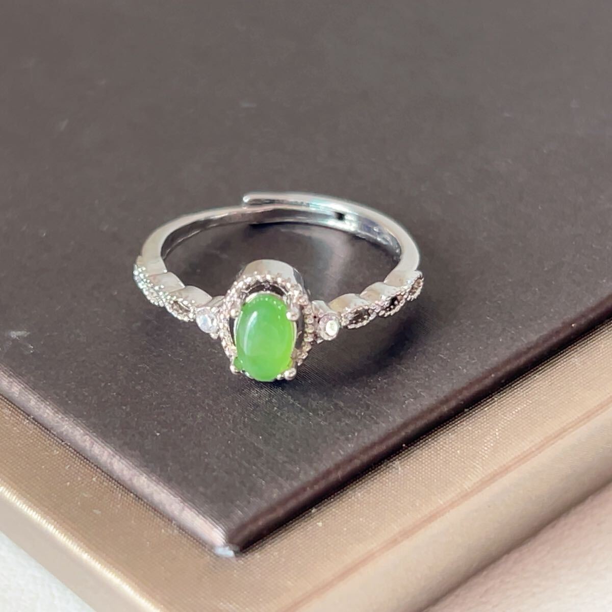 ◇和田玉・碧玉◇指輪◇リング◇翡翠・ヒスイ◇フリーサイズ◇天然石◇パワーストーン◇巾着袋つき◇プレゼントにも035R10813_画像4