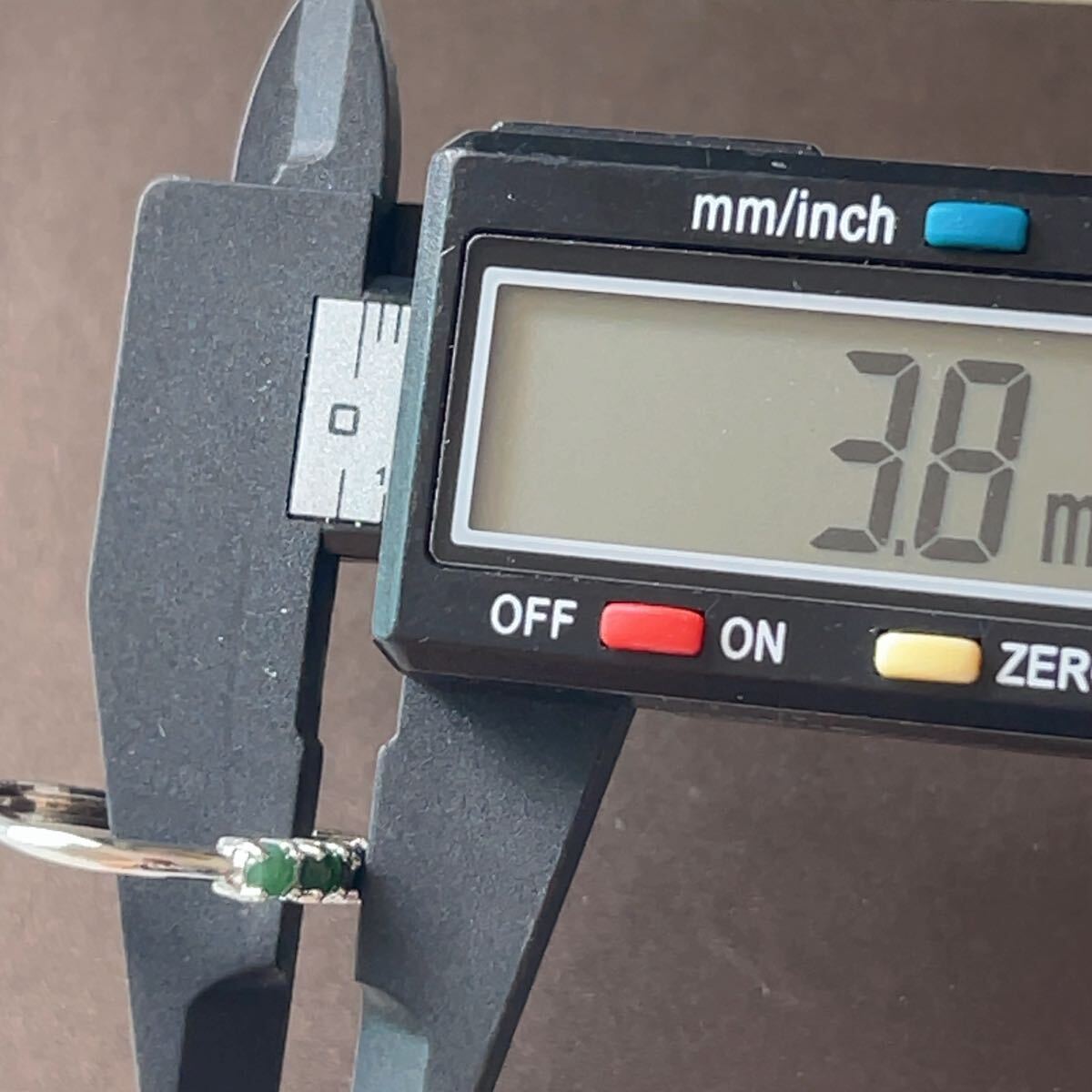 ◇ジェイド(本翡翠)◇ 色濃いめ◇指輪◇リング◇翡翠・ヒスイ◇天然石◇パワーストーン◇巾着袋つき◇プレゼントに041R101411_画像8