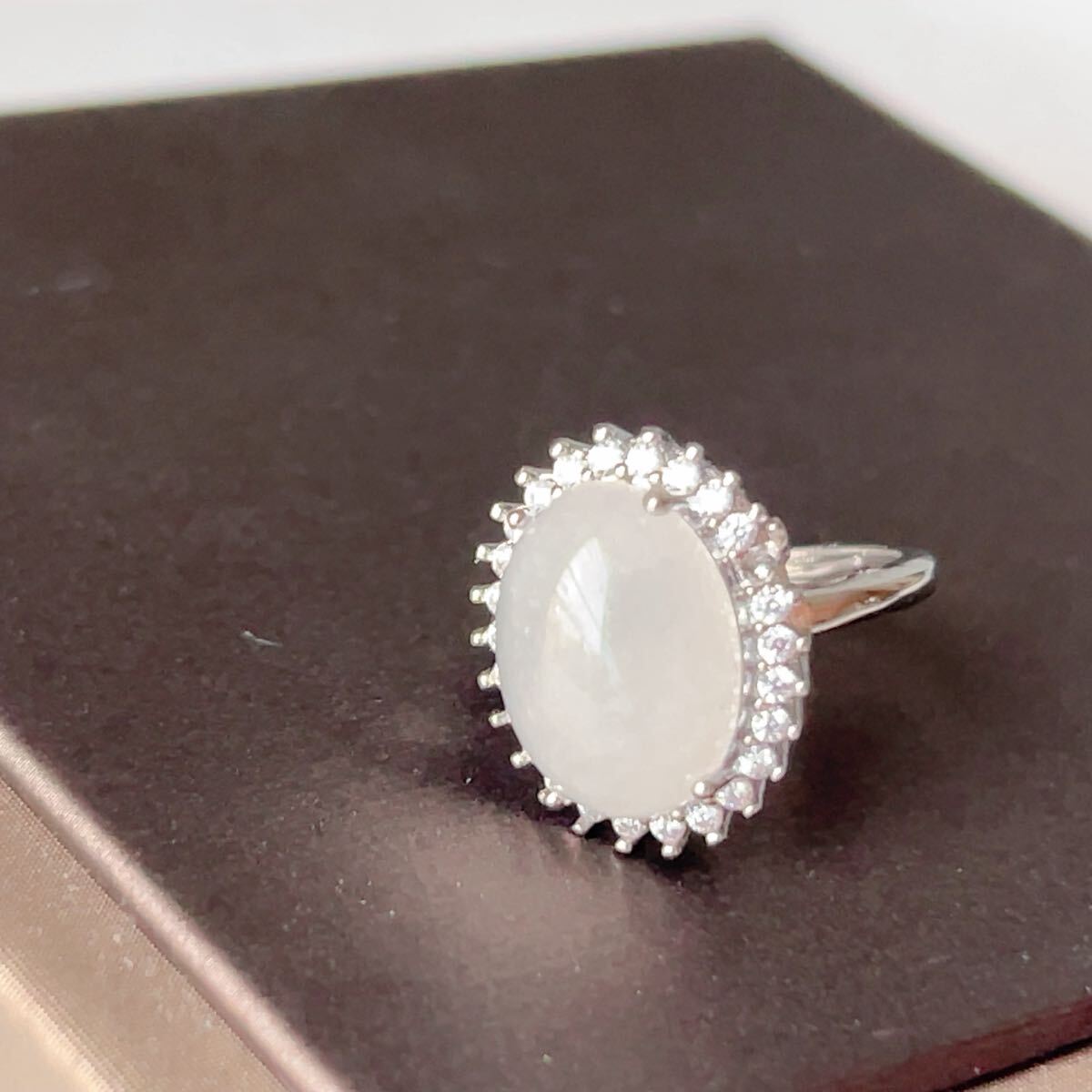 ◇和田玉◇指輪◇リング◇翡翠・ヒスイ◇フリーサイズ◇天然石◇パワーストーン◇巾着袋つき◇プレゼントにも041R101901_画像4