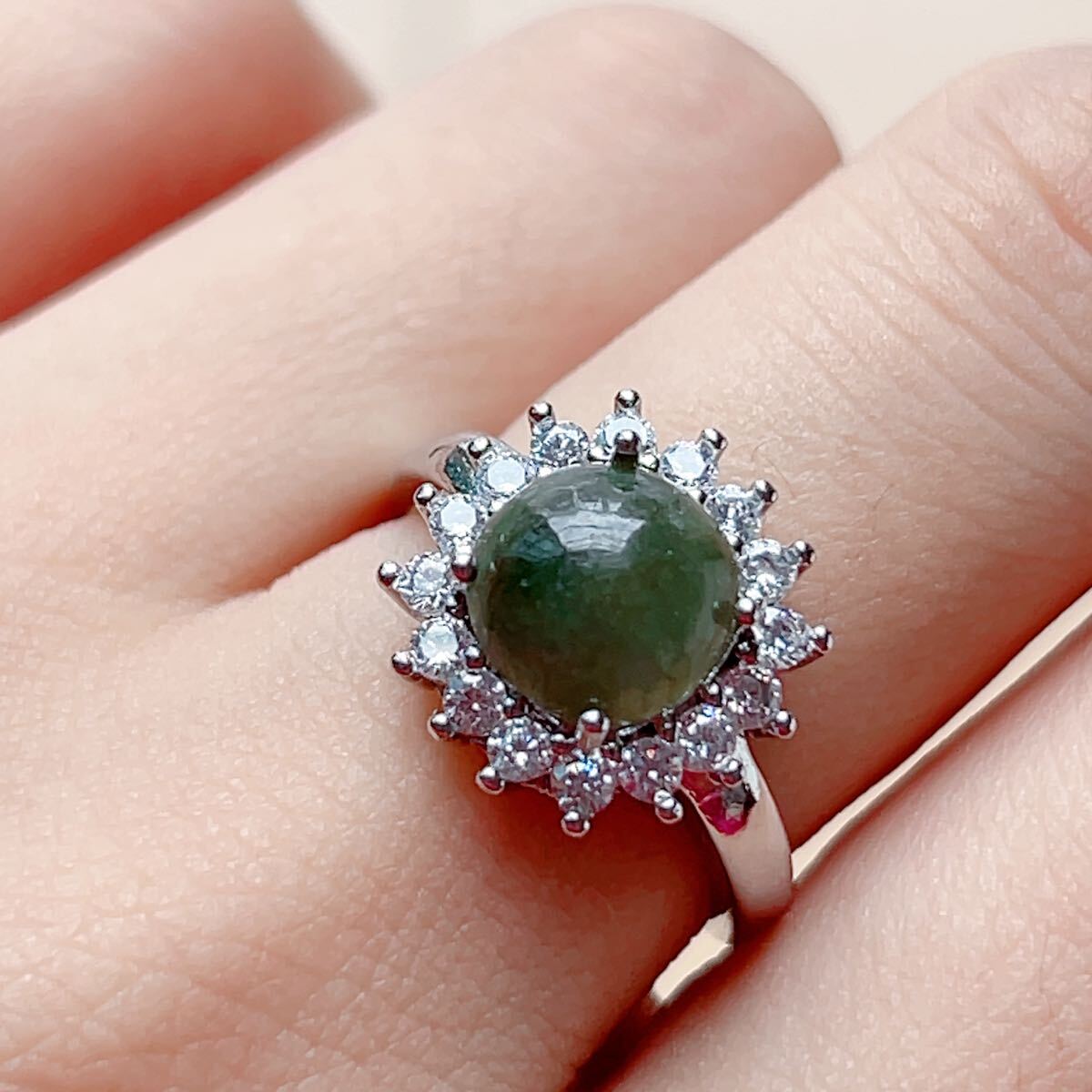 ◇ジェイド(本翡翠)◇指輪◇リング◇翡翠・ヒスイ◇フリーサイズ◇天然石/パワーストーン/プレゼント041R102505_画像1