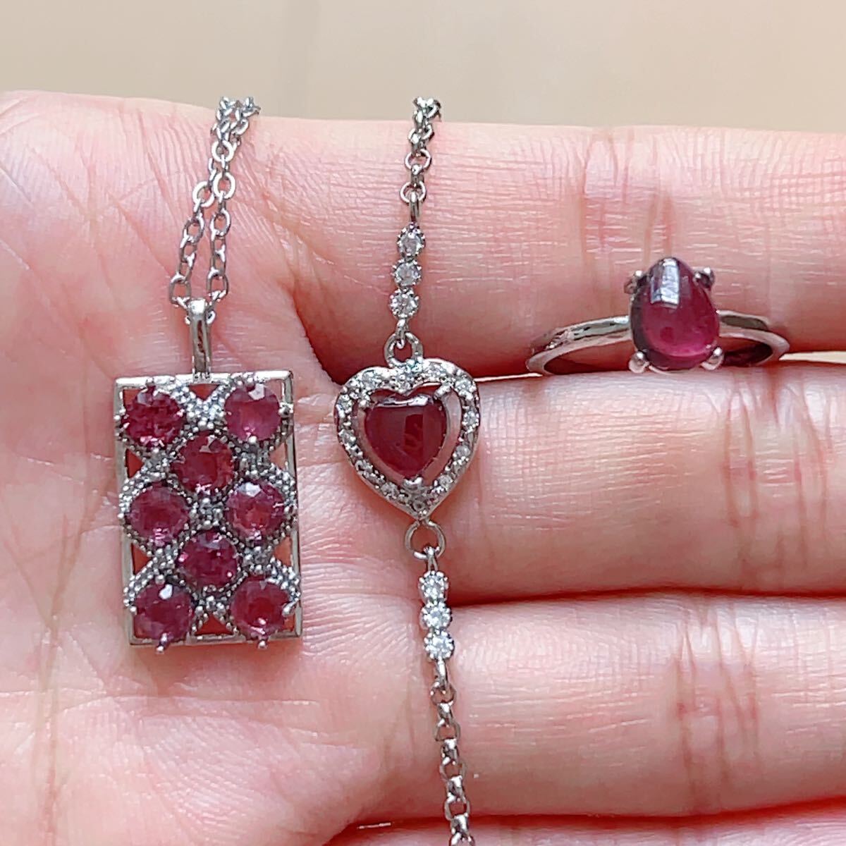 * гранат (.. камень )* браслет + кольцо + колье подвеска итого 3 позиций комплект * Power Stone * натуральный камень * сумка есть * подарок 036S102710