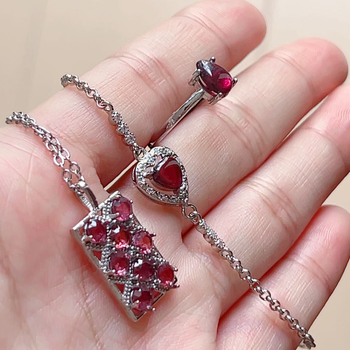 * гранат (.. камень )* браслет + кольцо + колье подвеска итого 3 позиций комплект * Power Stone * натуральный камень * сумка есть * подарок 036S102710