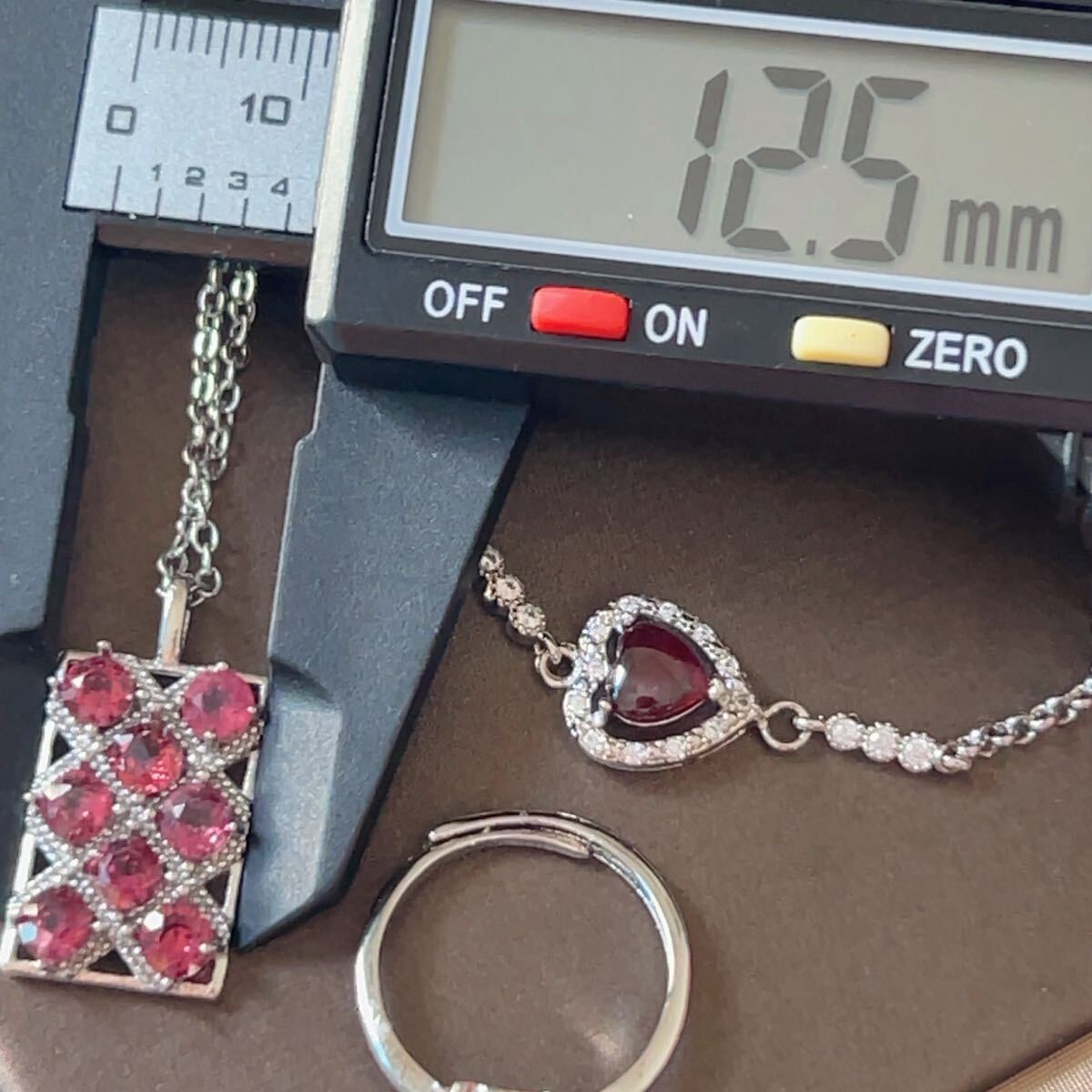 * гранат (.. камень )* браслет + кольцо + колье подвеска итого 3 позиций комплект * Power Stone * натуральный камень * сумка есть * подарок 036S102710