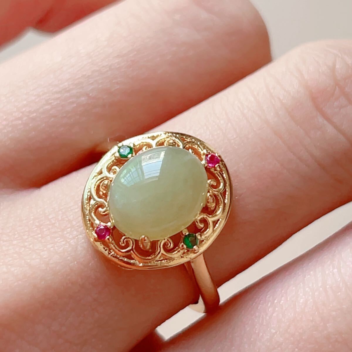 ◇和田玉◇リング◇翡翠・ヒスイ◇フリーサイズ◇天然石◇パワーストーン◇巾着袋つき◇プレゼントにも041R102810_画像1