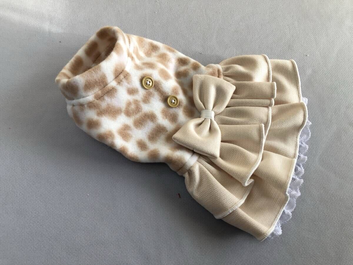 ◇胴30◇ヒョウ柄フリース◇ベージュニットフリルスカートワンピ_画像1