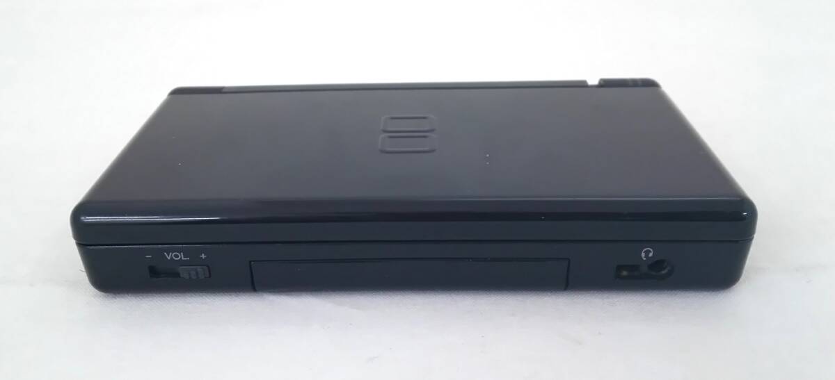 【丸-2387】(KH)Nintendo DS Lite ニンテンドー DS ライト 本体のみ/破損箇所あり/付属品欠品/通電のみ確認済/ブラック/ジャンク品(IT)_画像2