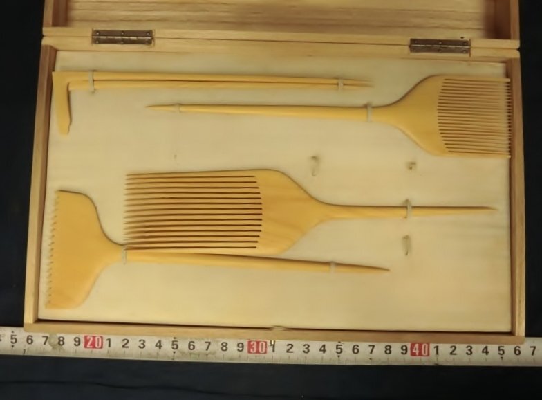 L0773 木櫛 髪結屋 道具 ニシキ美人 日本製 髪結い櫛 ヘアメイク 舞台 演劇 歌舞伎 時代劇 かつら 丁髷 つげ櫛 お六櫛の画像1