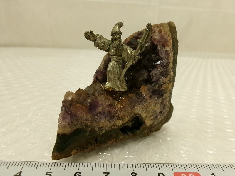P6221 アメジスト ジオード 晶洞 ピューター 魔法使い 置物 オブジェ 128ｇ_画像1