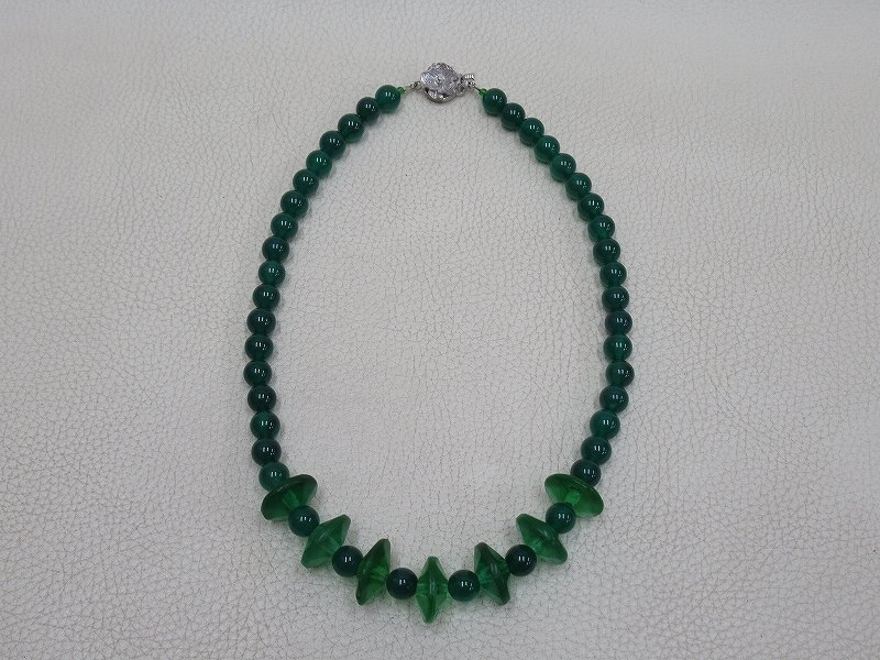 D3184 単色ビーズ ネックレス グリーン マリ共和国 アクセサリー 45g_画像1