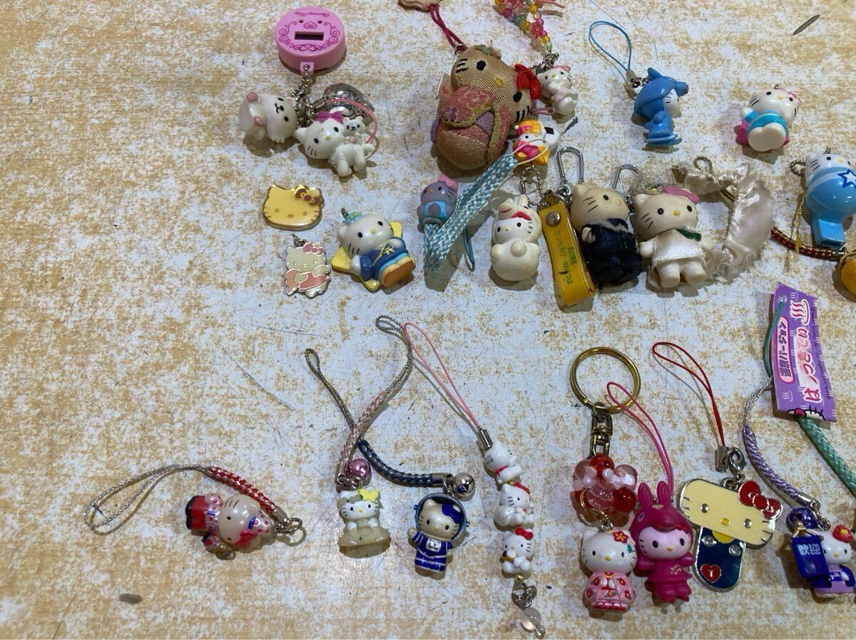R● ご當(dāng)?shù)叵薅ㄆ?ハローキティ ストラップ 大量まとめ キティちゃん タグ付 希少品 ご當(dāng)?shù)廿匹?キーホルダー 當(dāng)時(shí)物 レトロ