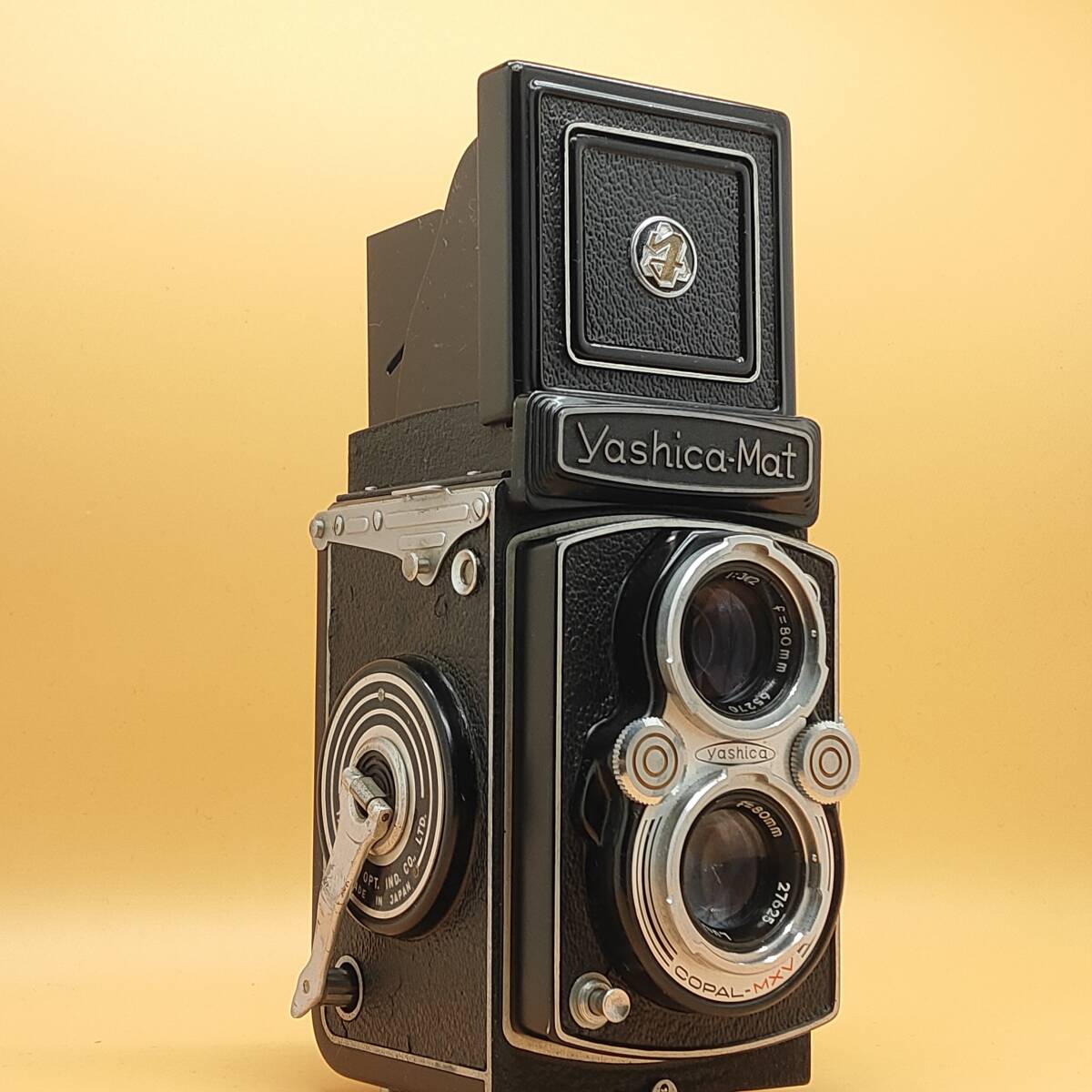 【シャッターきれました】ヤシカマット Yashica Mat Lumaxar 80mm f3.5 クランク巻上げ 二眼レフ 中判 フィルム カメラ_画像2