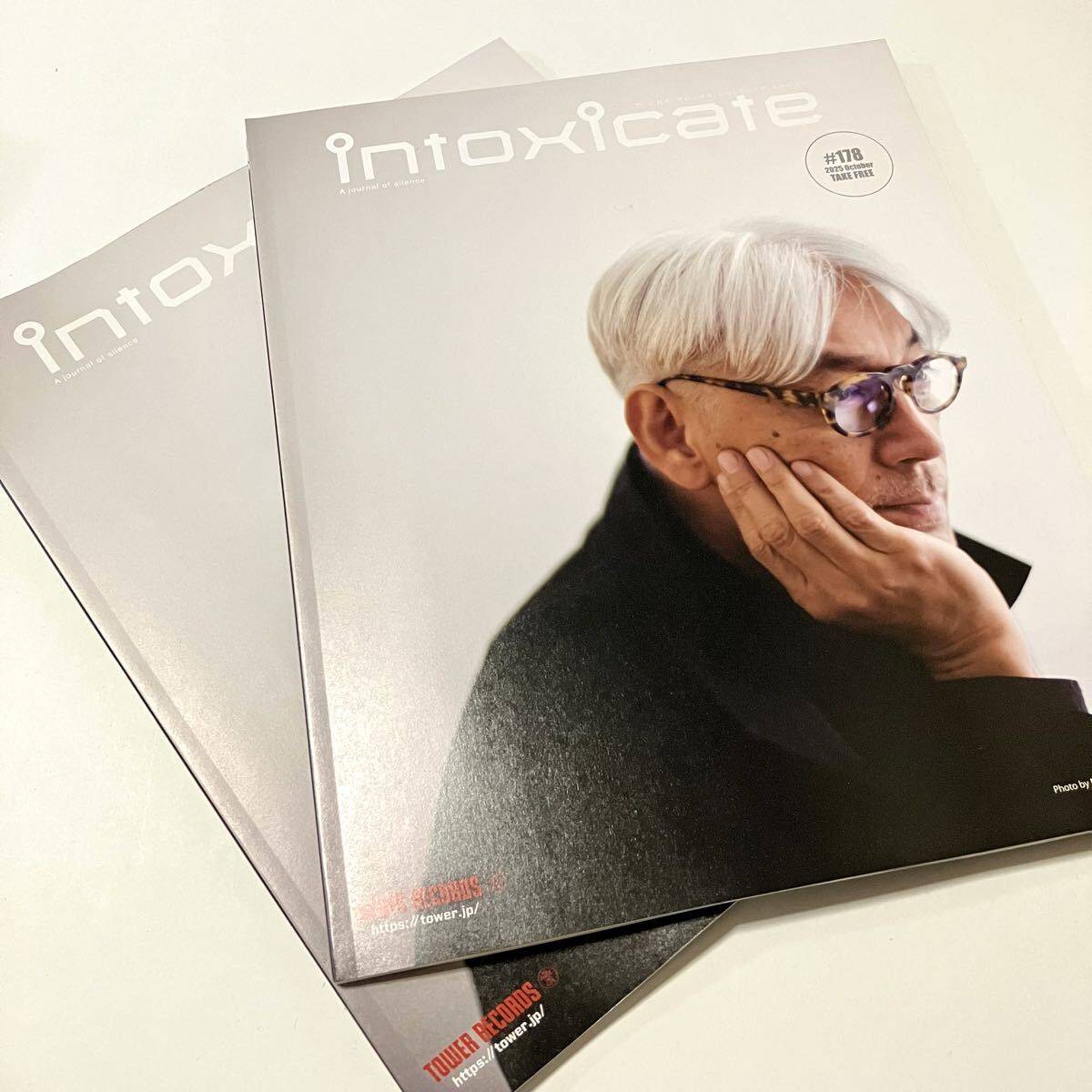 intoxicate 2025 October #178 2冊セット 坂本龍一 Ryuichi Sakamoto ★ 冊子 JAZZ CLASSIC ジャズ クラシック_画像1