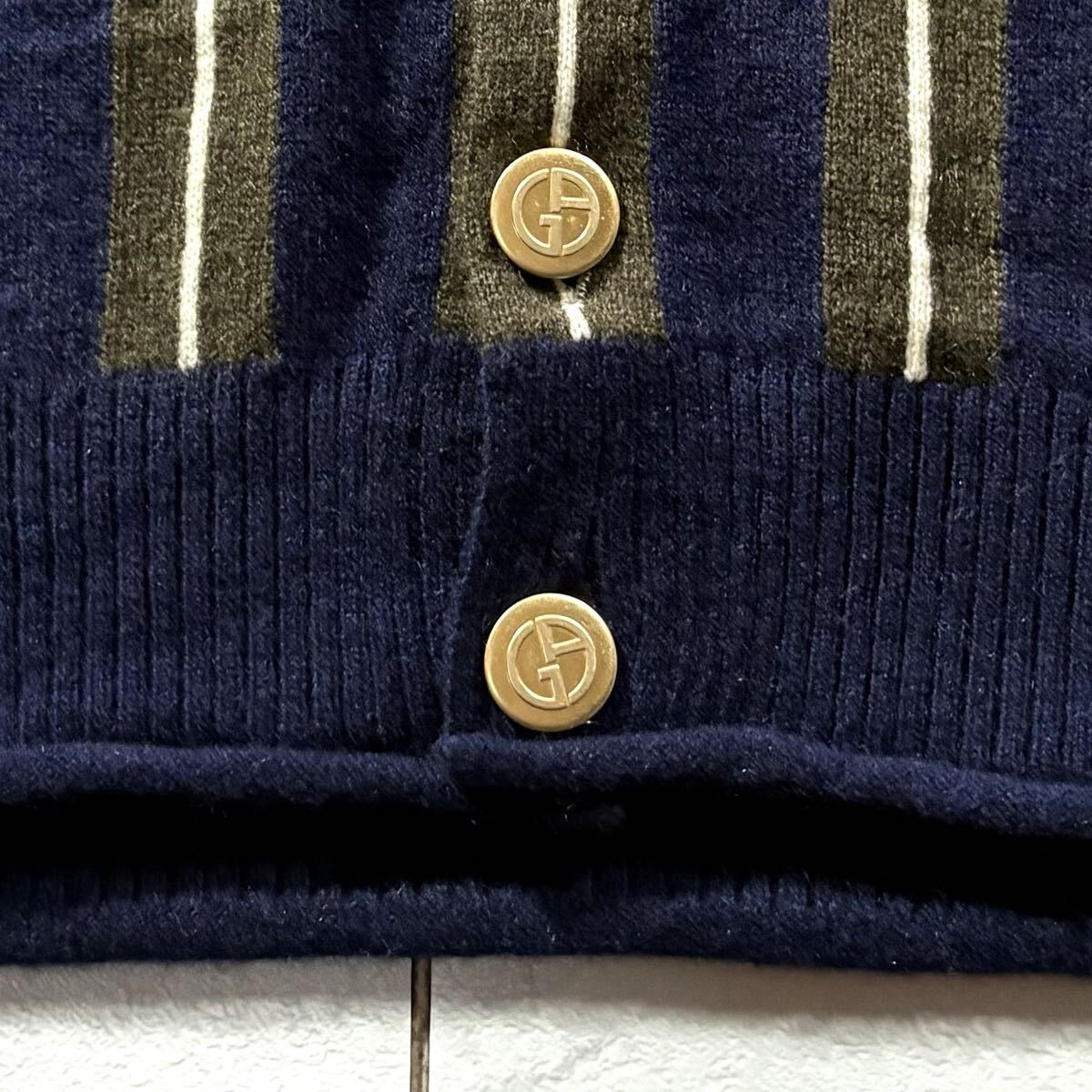 極美品/Lサイズ●カシミヤ100%* GIORGIO ARMANI ジョルジオ アルマーニ ニット カーディガン ジャケット ショールカラー GA刻印 金ボタン_画像3