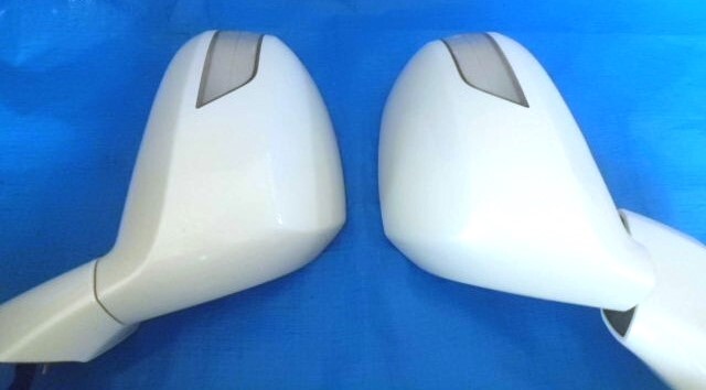 Honda Freed GB3 оригинальный зеркало на двери левый правый указатель поворота есть электрический складывание белый переходник 7 булавка J0 Murakami 8326 Honda Freed GB3 оригинальный зеркало на двери левый правый указатель поворота есть электрический складывание белый переходник 7 булавка J0 Murakami 8326