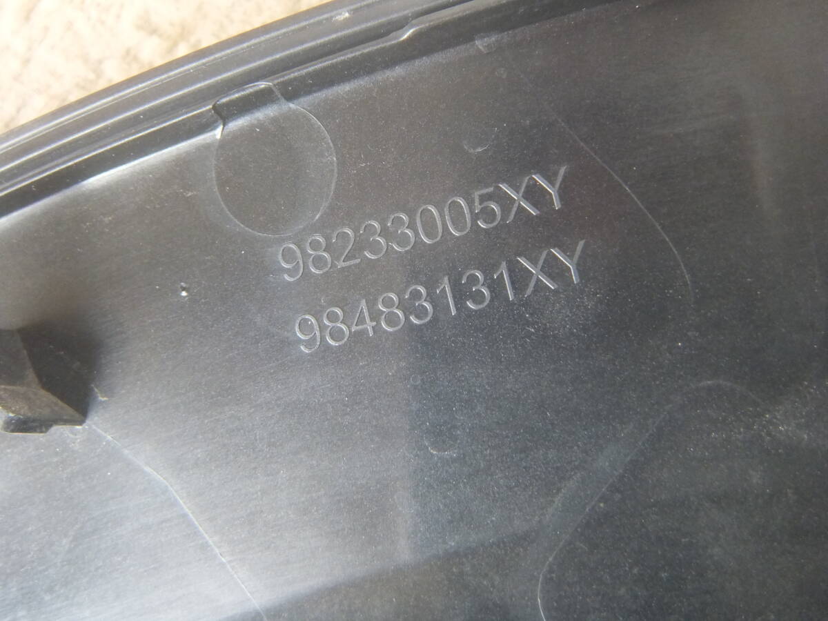 (プジョー 208　GT P21HN05)　左 リア フェンダーアーチモール_画像8