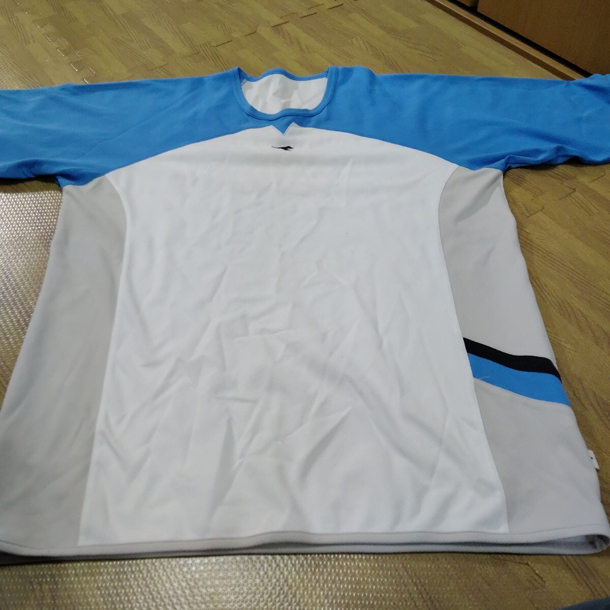 ディアドラ　 Tシャツ