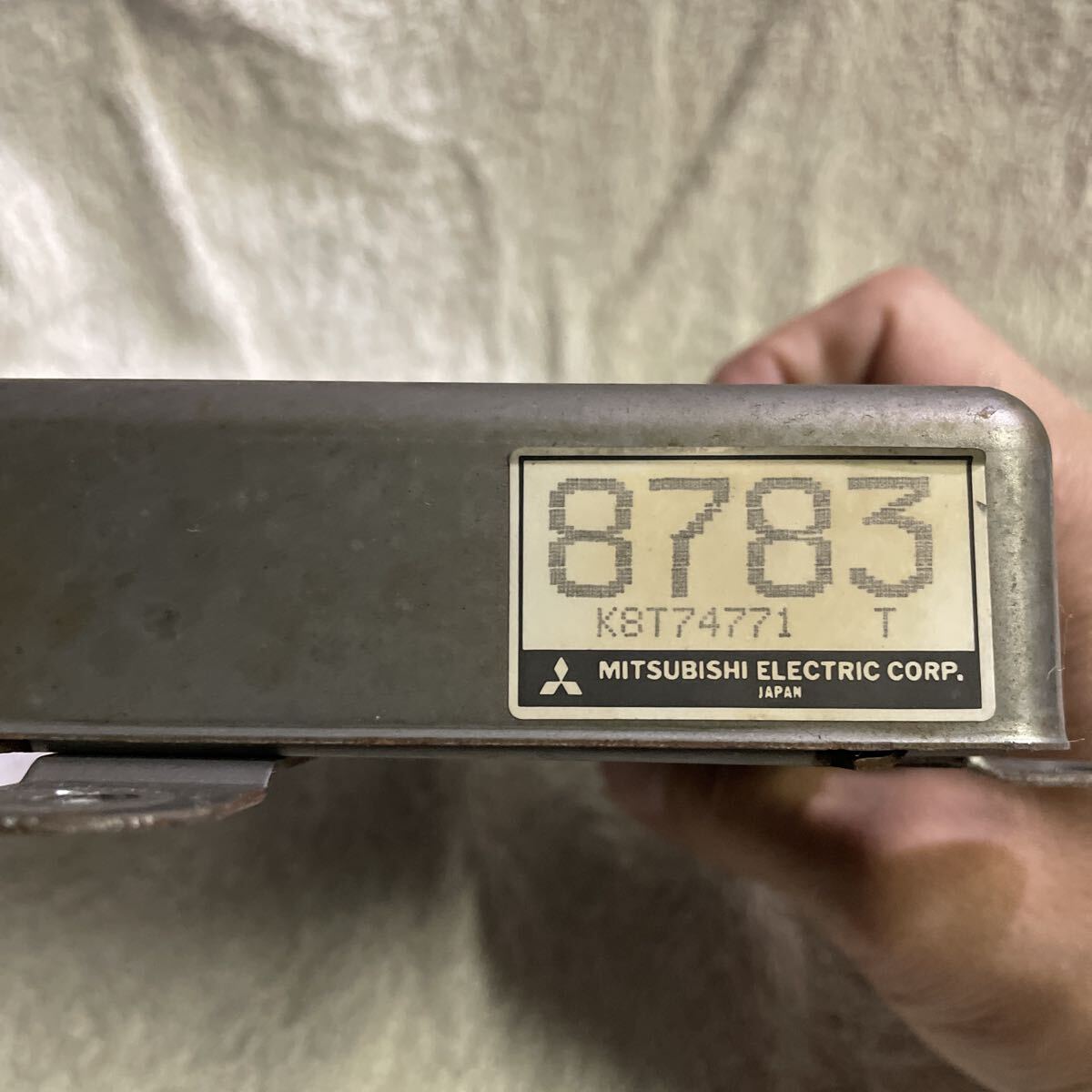 ★三菱 ジープ エミッション バキューム コントロールユニット MC898783 K8T74771 コンピューター_画像3