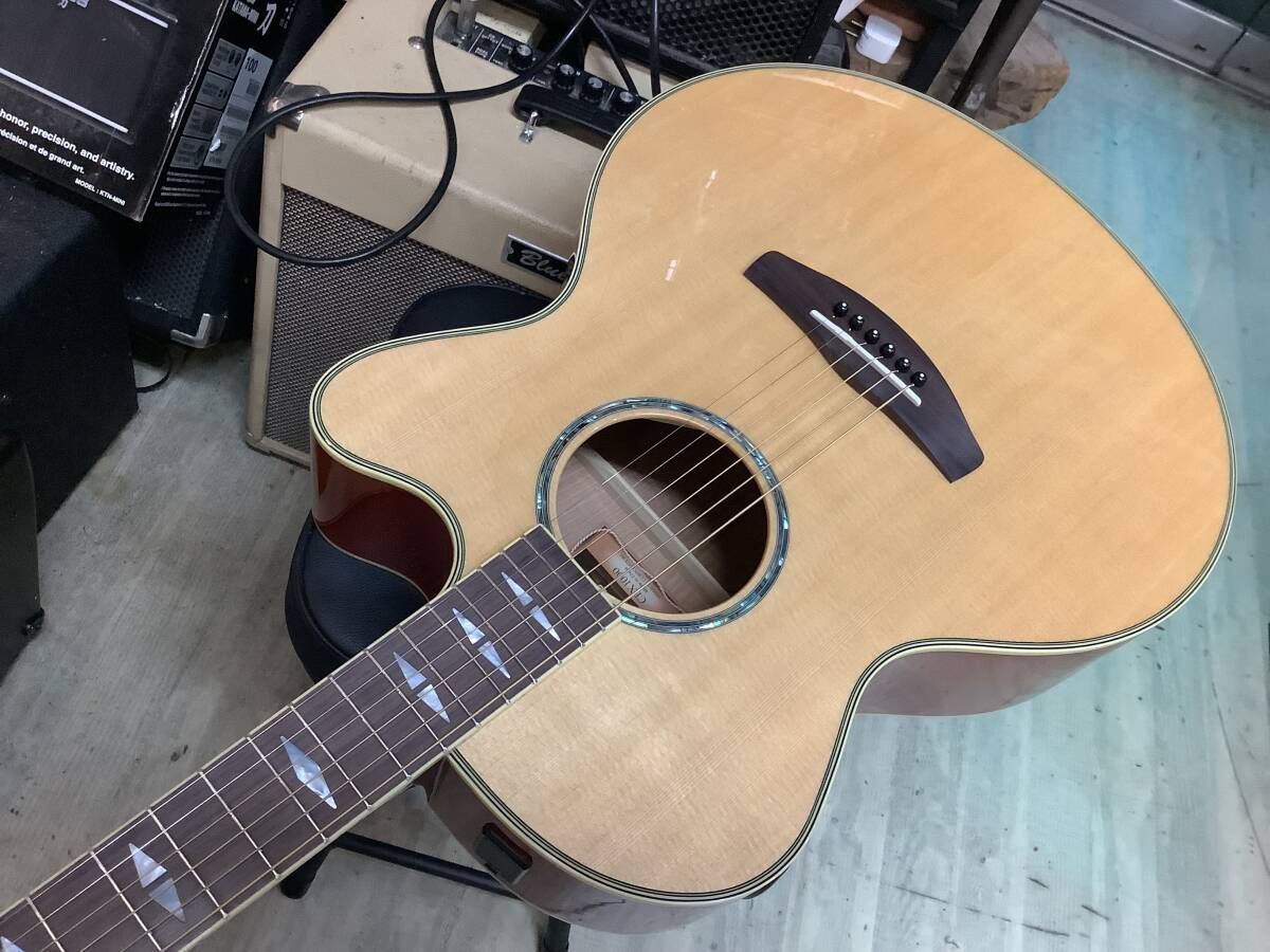 鳴りのいいYamahaエレアコ　操作性のいい単板で生なりもいいエレアコ　貴重なCPX1000 高性能ヤマハエレアコです。_画像4