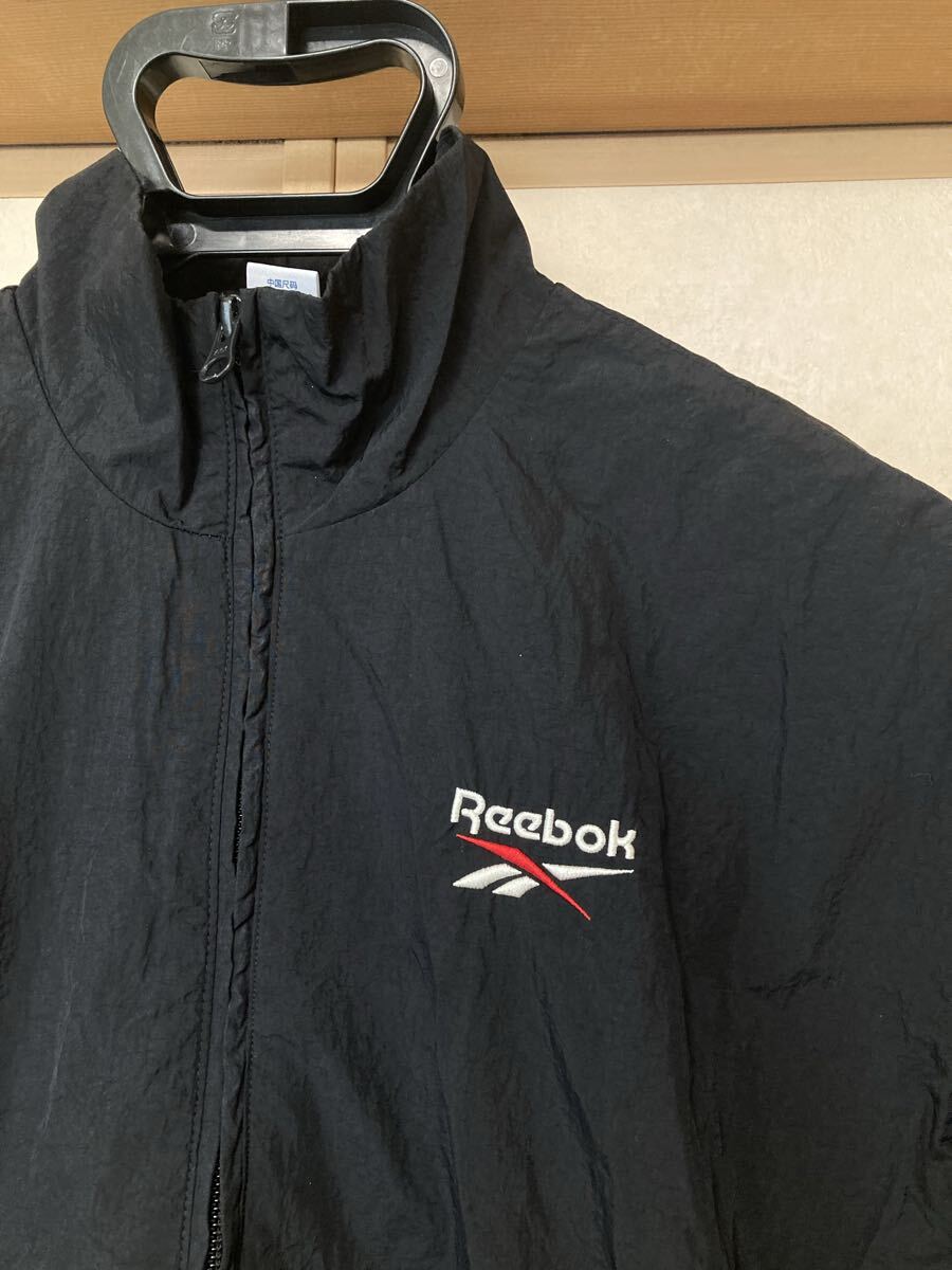 ナイロンジャケット ブラック　リーボック_画像2