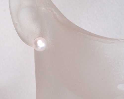 プラチナ本真珠ピアス・7.0ミリ珠ホワイトorブラックs8212/6月誕生石真珠_画像2