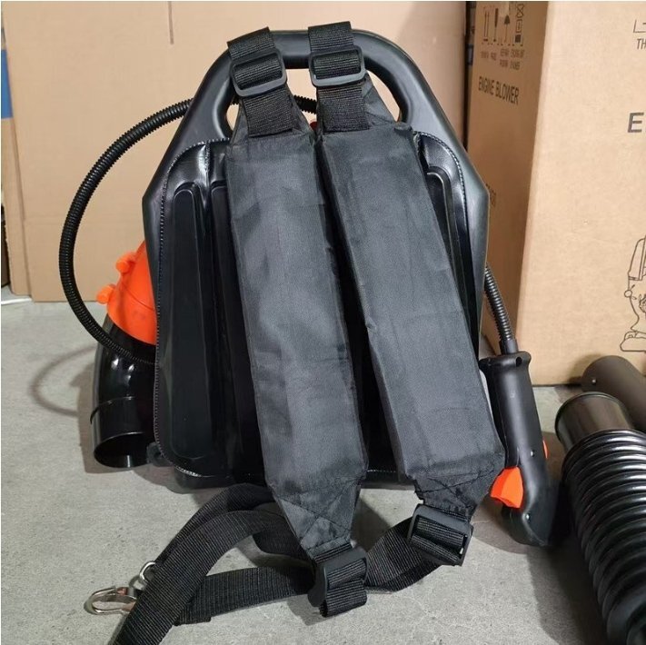 エンジンブロワー 背負い式 最強42.7cc 2サイクル ガソリンエンジンブロワー 落ち葉掃除機 ハイパワー ブロア 枯葉 消火器 送風機 除雪機_画像7