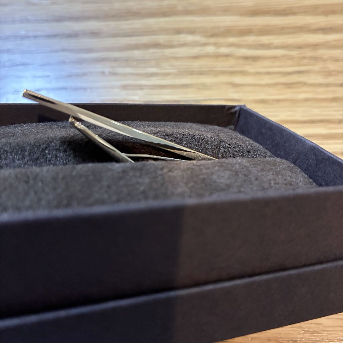 ￥13200 即決 新品 MACKINTOSH LONDON ストライプカッティングタイバー ネクタイピン ゴールド 箱付き マッキントッシュロンドン タイピン_画像5