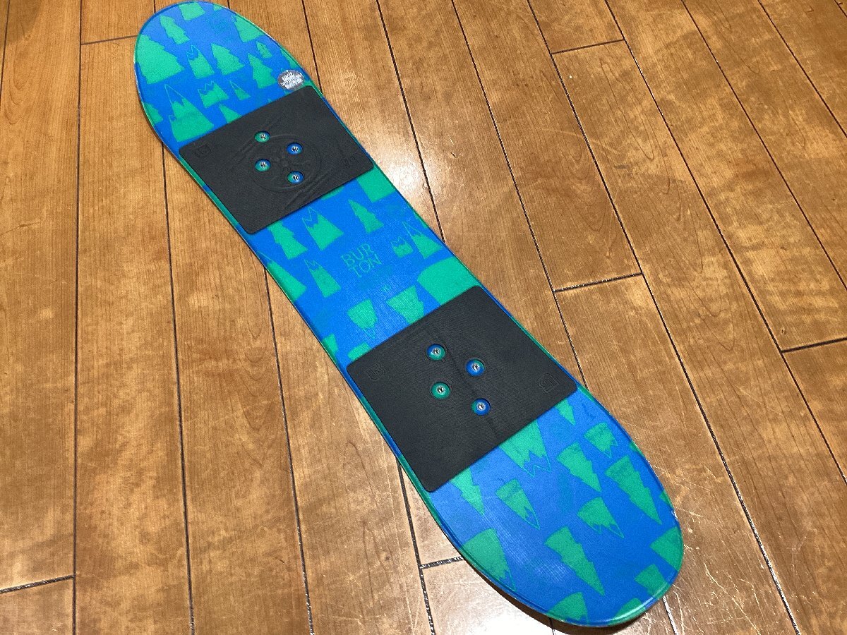 中古と新品 BURTONキッズスノボー３点セット 中古LT-R 90cm 新品GROM BLK Sサイズ 中古LEASE GROM BLK 17.5cm_画像3