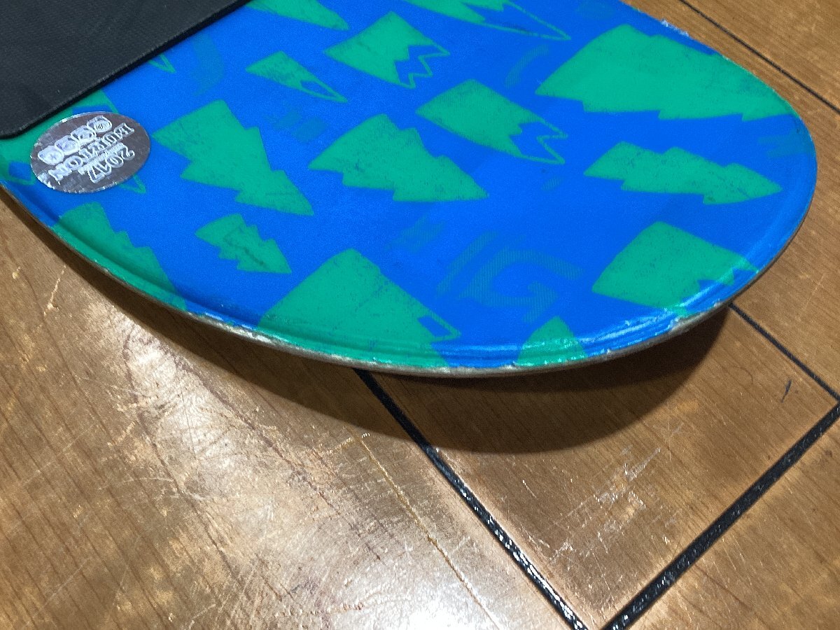 中古と新品 BURTONキッズスノボー３点セット 中古LT-R 90cm 新品GROM BLK Sサイズ 中古LEASE GROM BLK 17.5cm_画像6